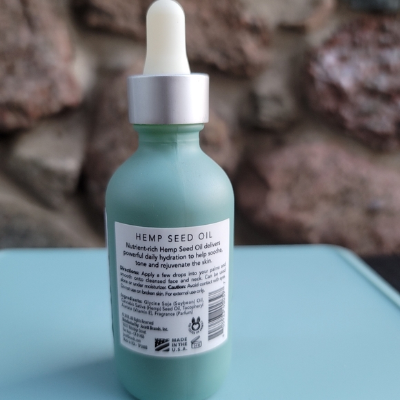 Pearlessence Seed Oil - Picture 2 of 2